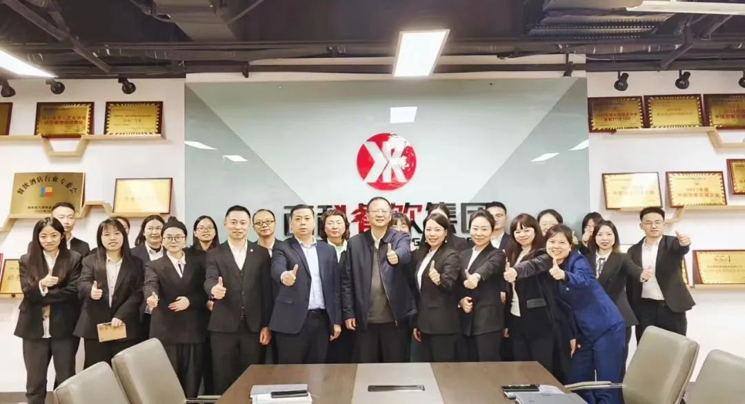 11月员工大会圆满召开，，，，为冲刺年度目的而起劲！